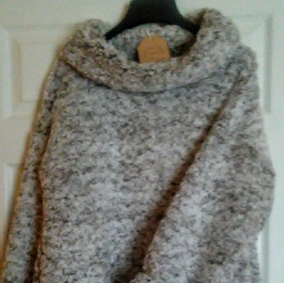 🌺SALE Oversized sherpa cowl neck pullover - Picture 5 of 7